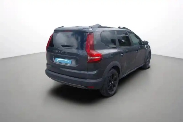 Dacia Jogger tce 110 5 places — photo 6