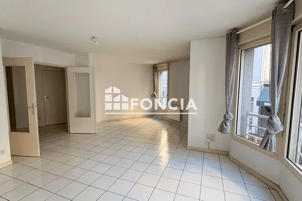 Appartement 2 pièces 63 m²