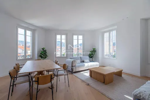 Appartement 5 pièces 138 m²