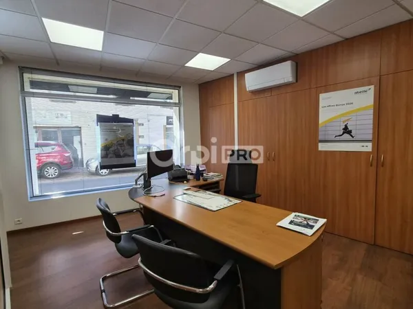 Bureaux 290 m²
