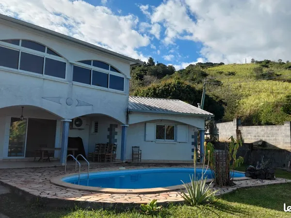 Villa 187 m² /1000 m2