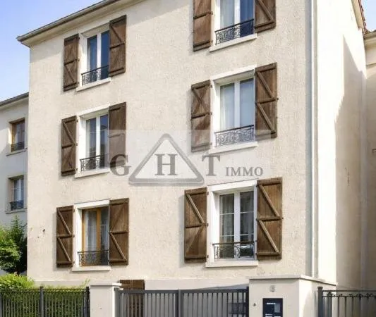 A vendre180M²- Immeuble de bureaux - Montreuil