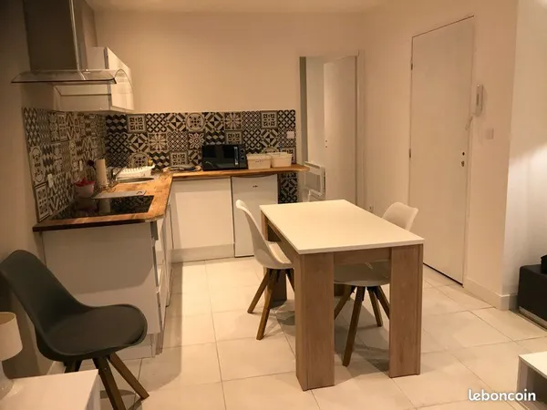 Particulier loue T2 meublé gare Montpellier