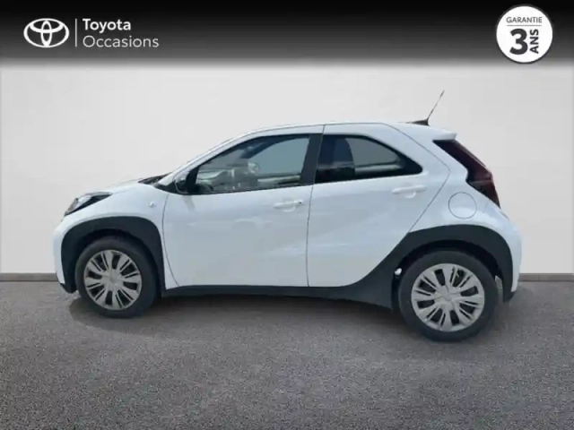 Toyota Aygo x 1.0 vvt-i 72ch dynamic s-cvt my24 — photo 3