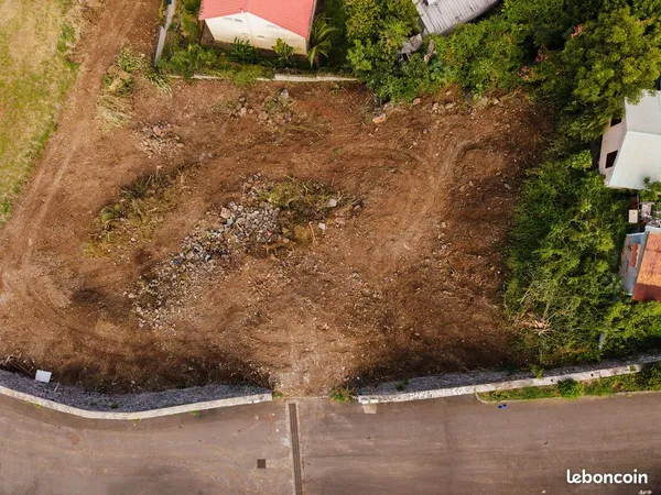 Terrain 450 m² La Possession