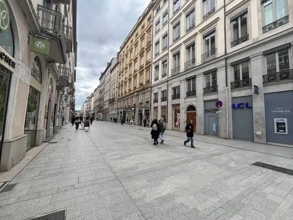 Local commercial 50 m²