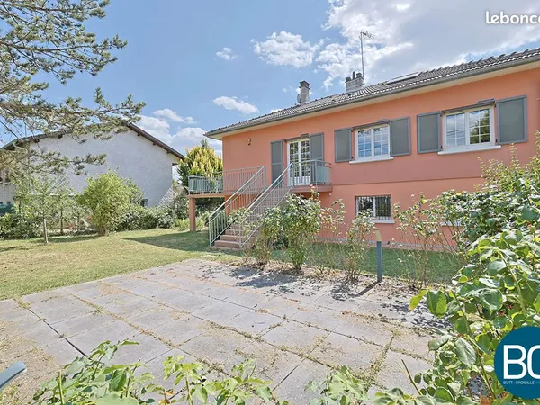Maison 10 pièces 178 m²