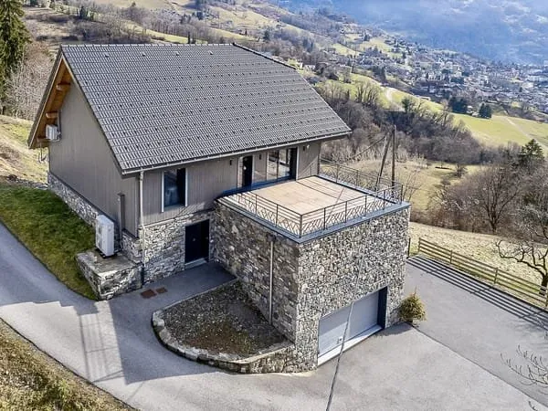 Maison individuelle sur les hauteurs - UGINE (73)