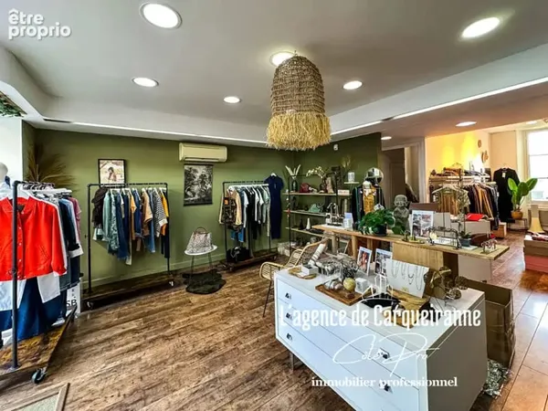 Droit au bail local de 70 m2 tous commerce sauf restauration situe dans l'avenue principale de carqu