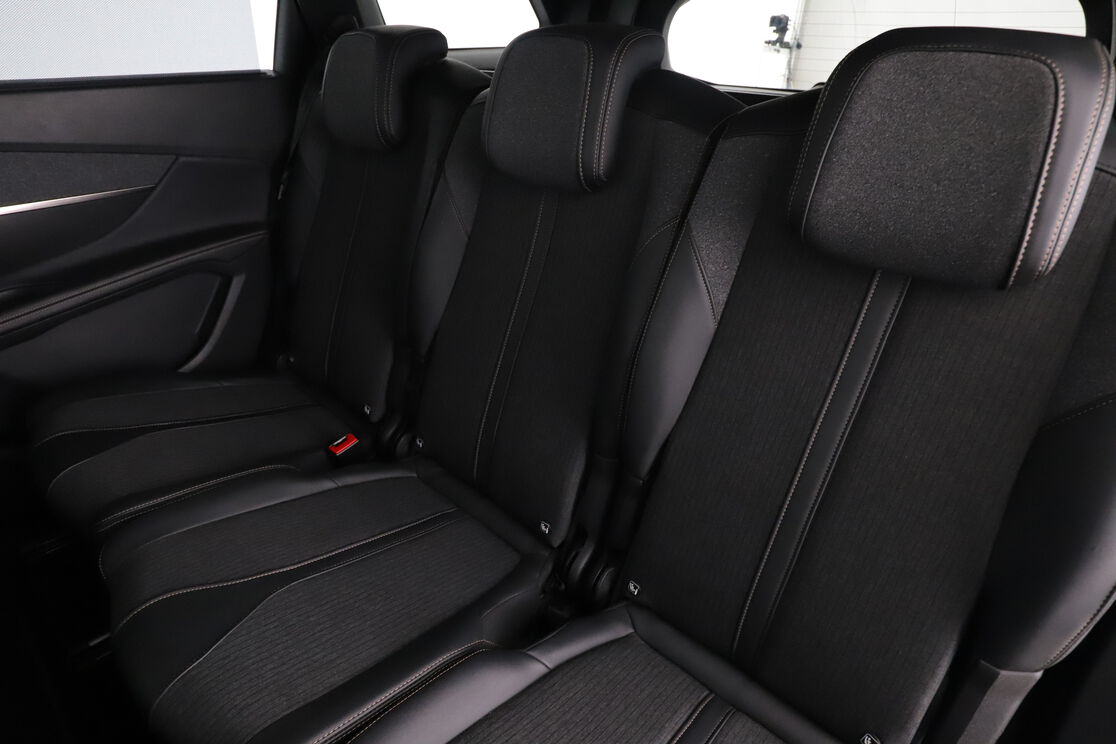 Peugeot 5008 1.6 PureTech GT Line EAT8 — photo 13