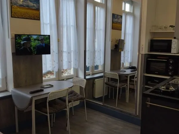 Studio tout équipé hyper centre disponible