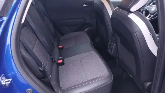 Renault Captur tce 90 ch — photo 24