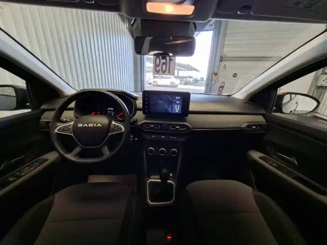 Dacia Jogger eco-g 100 7 places gsr2 — photo 52