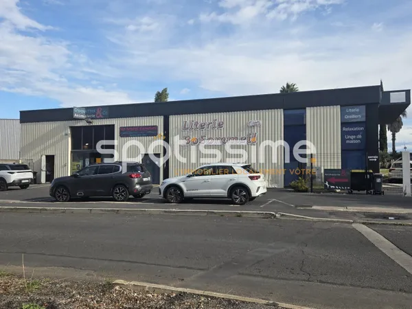 Local commercial 262 m²