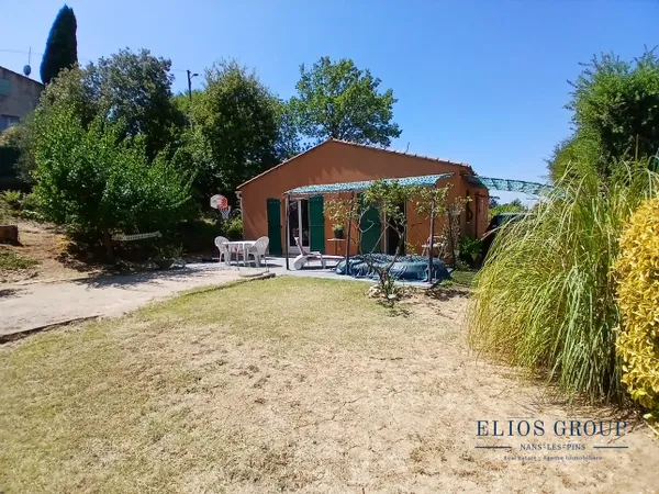 A vendre jolie maison au calme de plain pied