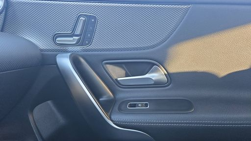 Mercedes Classe CLA 2.0 200d 150 8G-DCT - Progressive Line – 2020 – 108248 km – Diesel – Boîte Automatique — photo 3