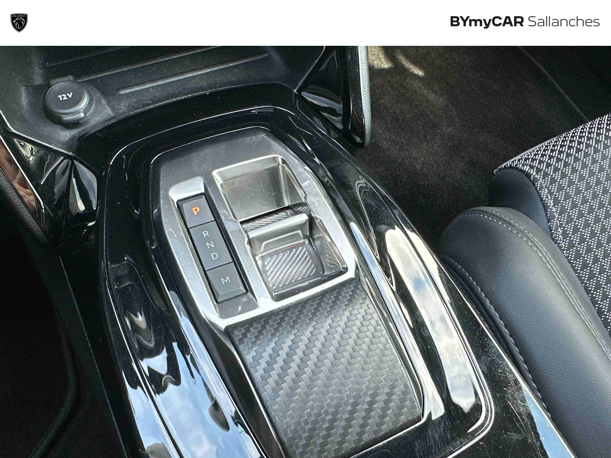 Peugeot 2008 PureTech 130 S&amp;S EAT8 — photo 20