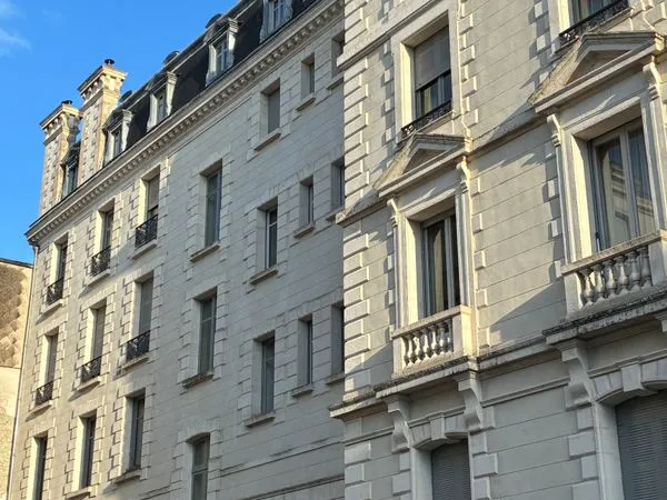 T2 PL ROYALE Av Parking Moyenne durée