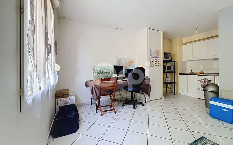 Photo 3