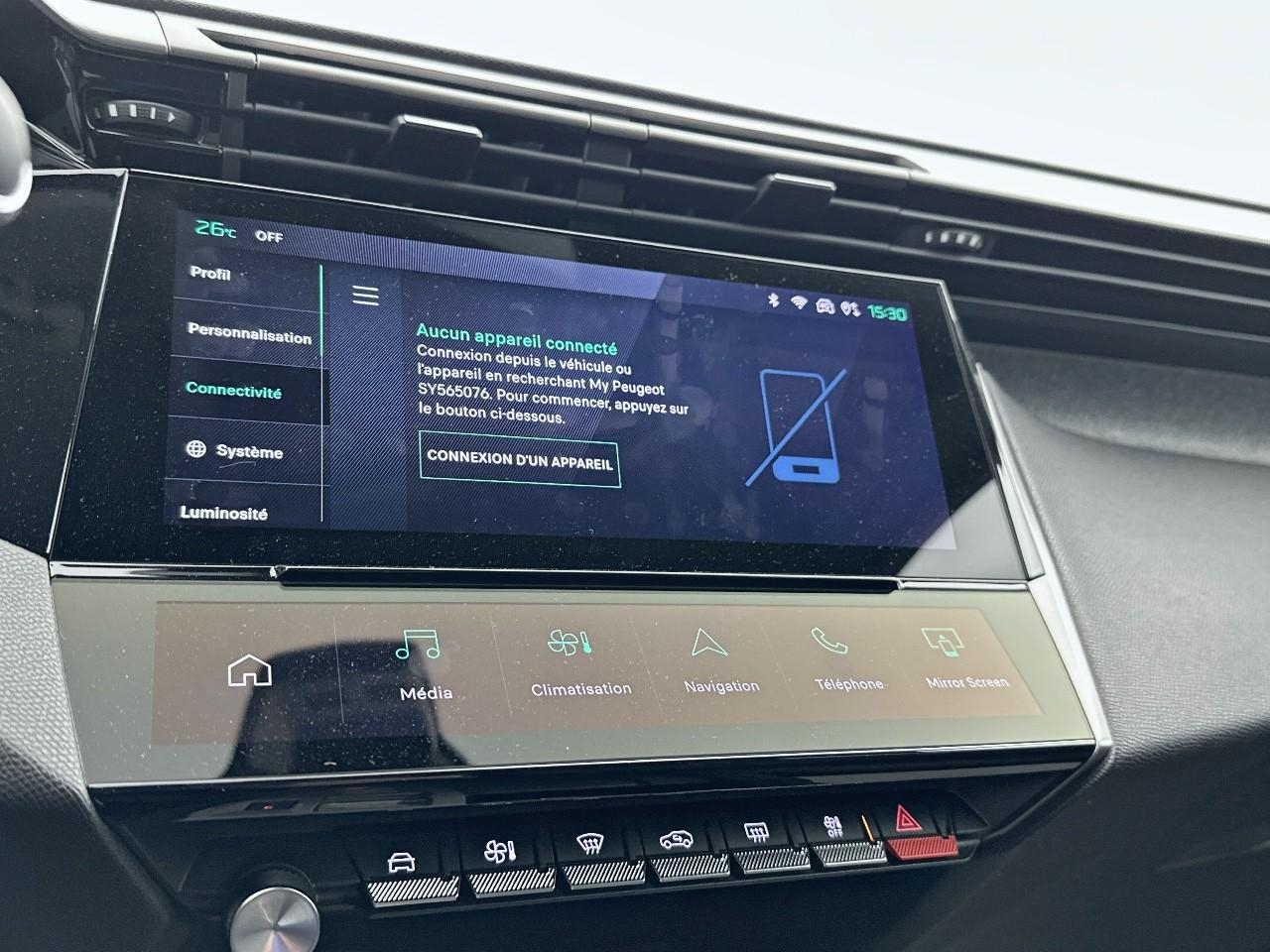 Peugeot 308 hybrid 145 e-dcs6 allure — photo 23