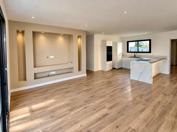 MAISON NEUVE DE PLAIN-PIED ? 115 M² ? TERRAIN DE 660 M² ? DP