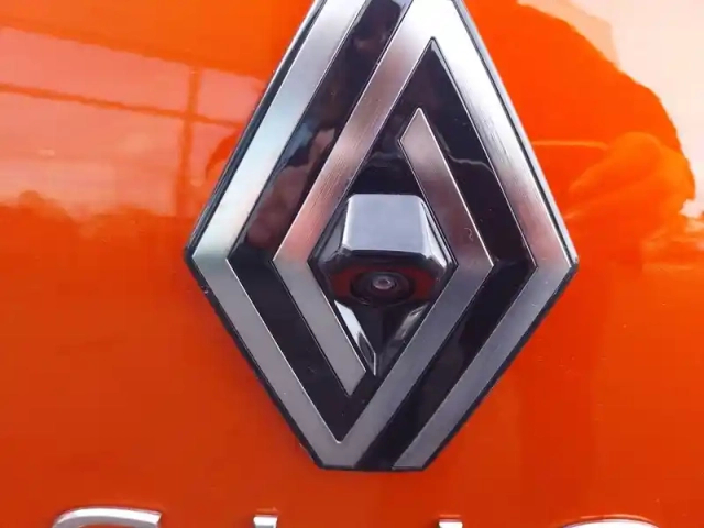Renault Clio eco-g 100 gsr2 — photo 12