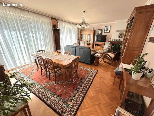 Maison 9 pièces 170 m²
