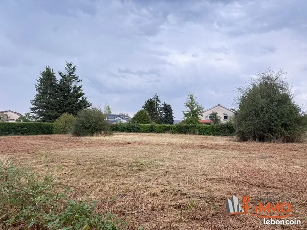 Terrain 975 m² Saint-Just-Saint-Rambert