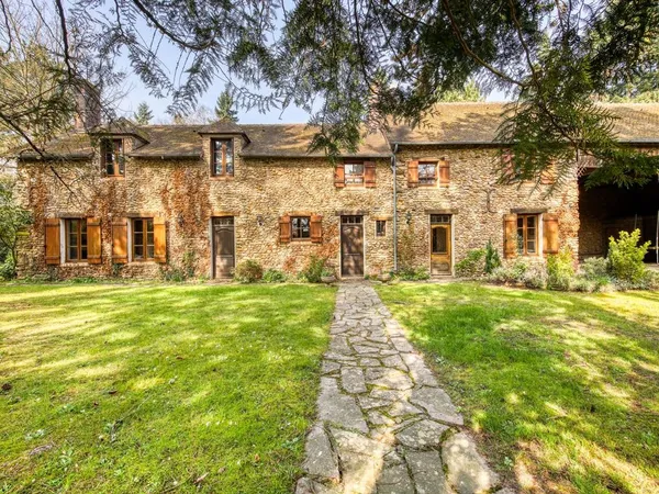 Maison de 300m2 à louer sur Bourdonné