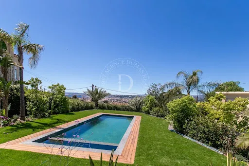 Maison 238 m²