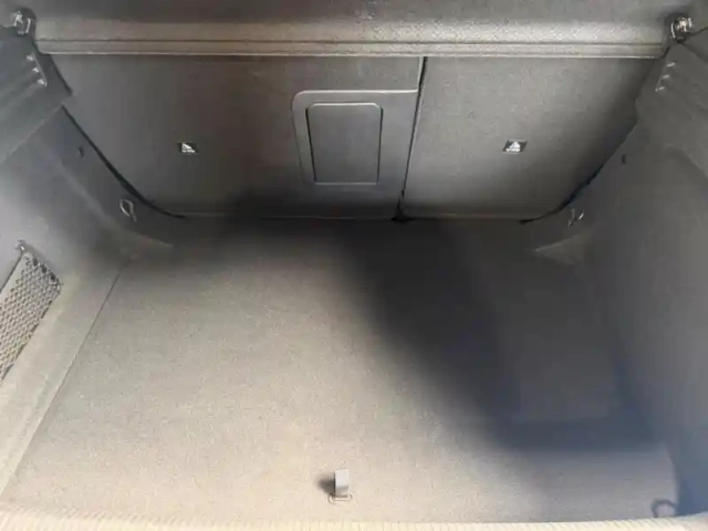 Peugeot 308 1.2 130 s&amp;s allure eat8 i-cockpit camera carplay — photo 7