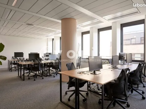 Bureaux 708 m²