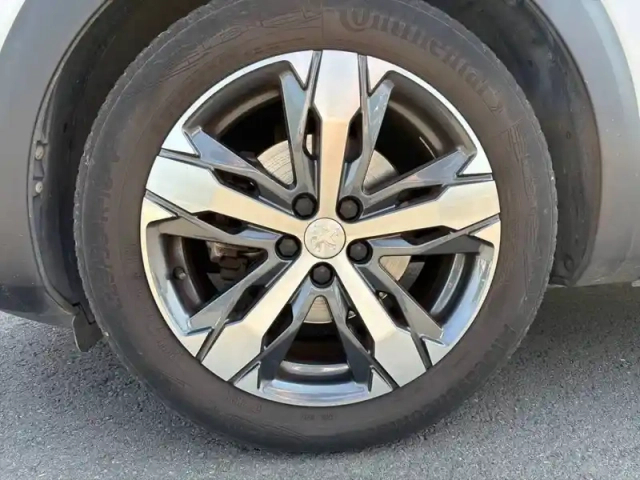 Peugeot 3008 1.2 puretech 130ch s&amp;s eat6 — photo 13