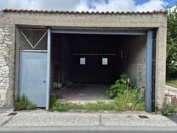 Stationnement Vente Semussac   69000€