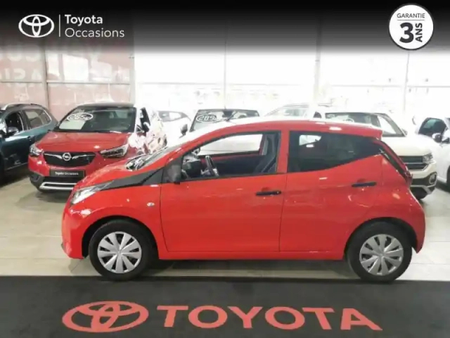 Toyota Aygo 1.0 vvt-i 72ch x-pro 5p my19 — photo 2