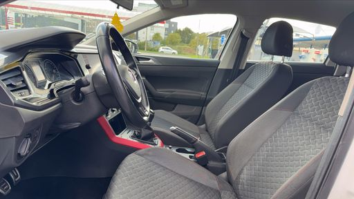Volkswagen Polo 1.0 MPI 65 - Connect – 2019 – 112186 km – Essence – Boîte Manuelle — photo 16