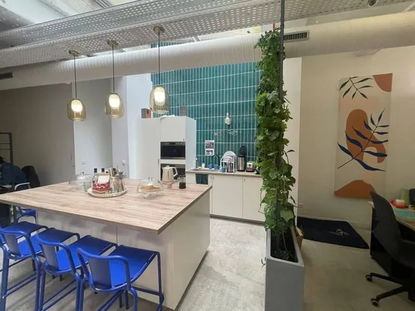 Bureaux 192 m²