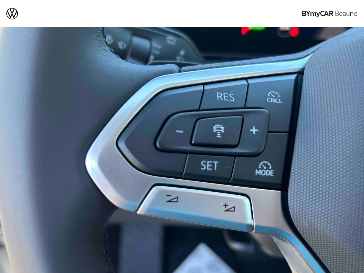 Volkswagen T-Roc 1.5 eTSI Hybrid 116 ch DSG7 — photo 18