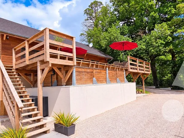 Villa 7 pièces 164 m²