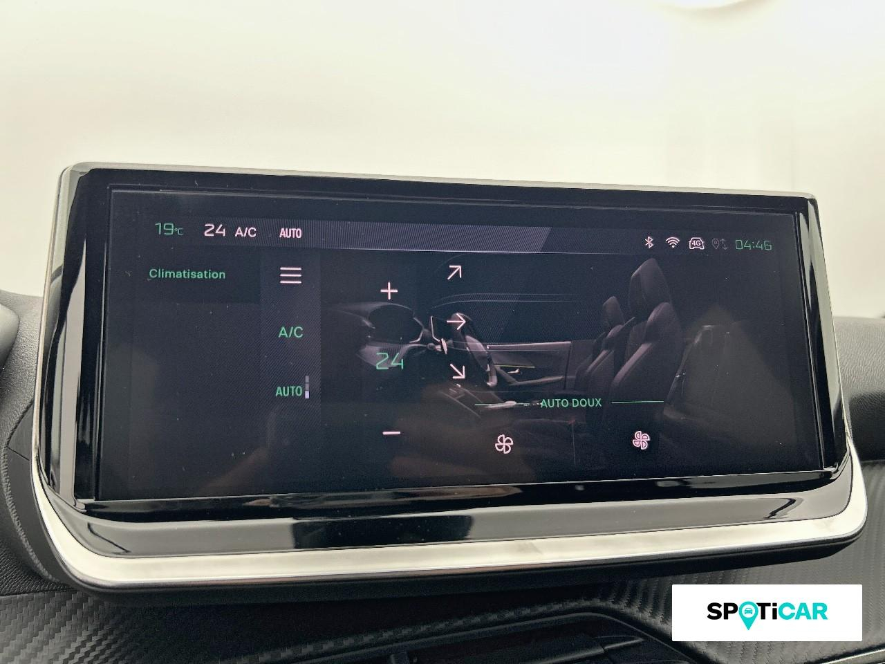 Peugeot 2008 puretech 100 s&s bvm6 allure — photo 27