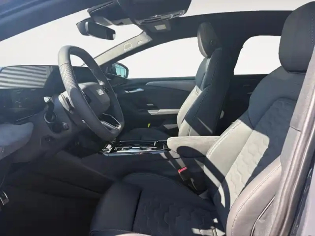 Audi A6 e-tron avant performance 367 ch 100 kwh — photo 10