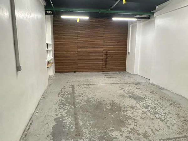 Entrepôt local stockage Bagnolet 28m2