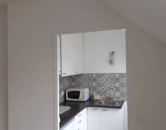 Studio 1 pièce 28 m²
