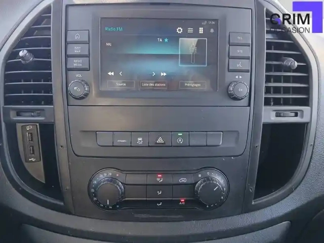 Mercedes Vito fourgon 114 cdi compact bva rwd — photo 9