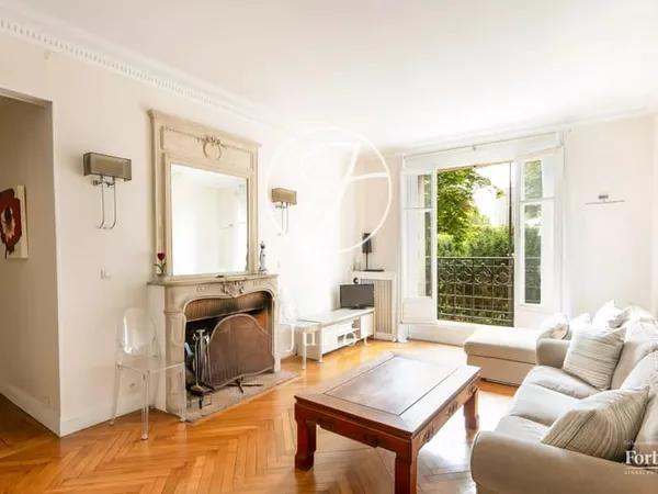 Paris 16e - AVENUE DE LAMBALLE - Appartement - 3 pièces - 78,65m² Carrez - 2 chambres - Lumineux - B