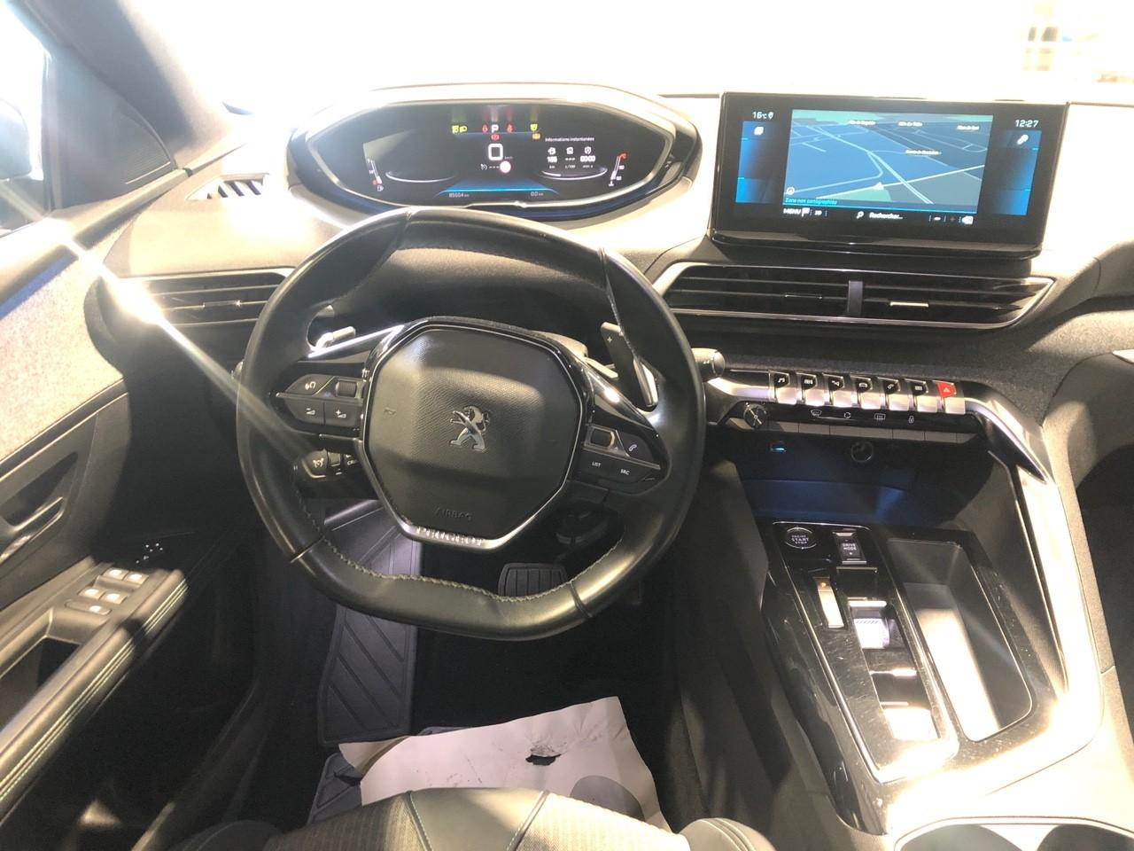Peugeot 5008 puretech 130ch s&s eat8 allure pack — photo 12