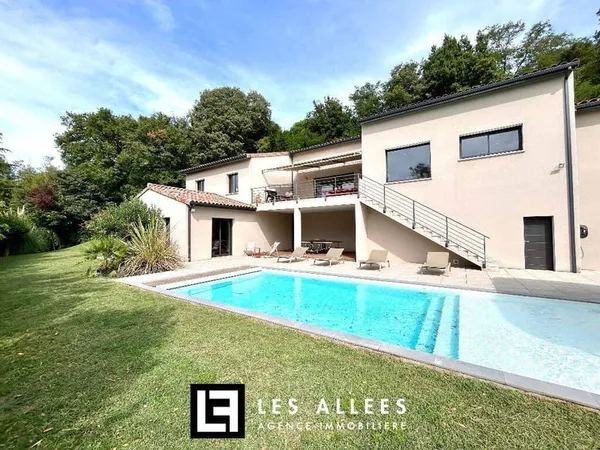 Maison 4 pièces 170 m²