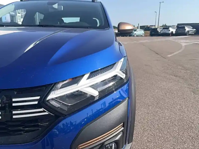 Dacia Sandero eco-g 100 — photo 14