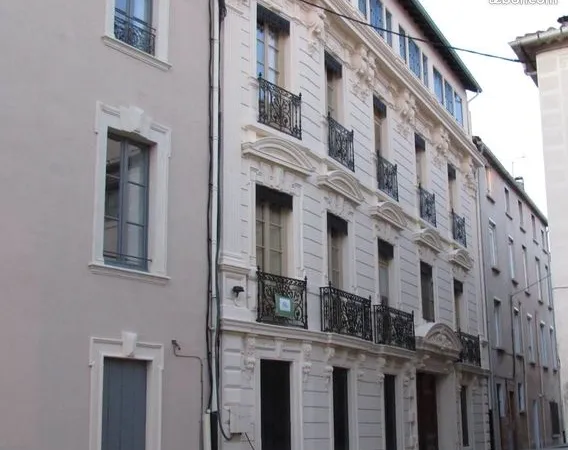 Studio 1 pièce 26 m²