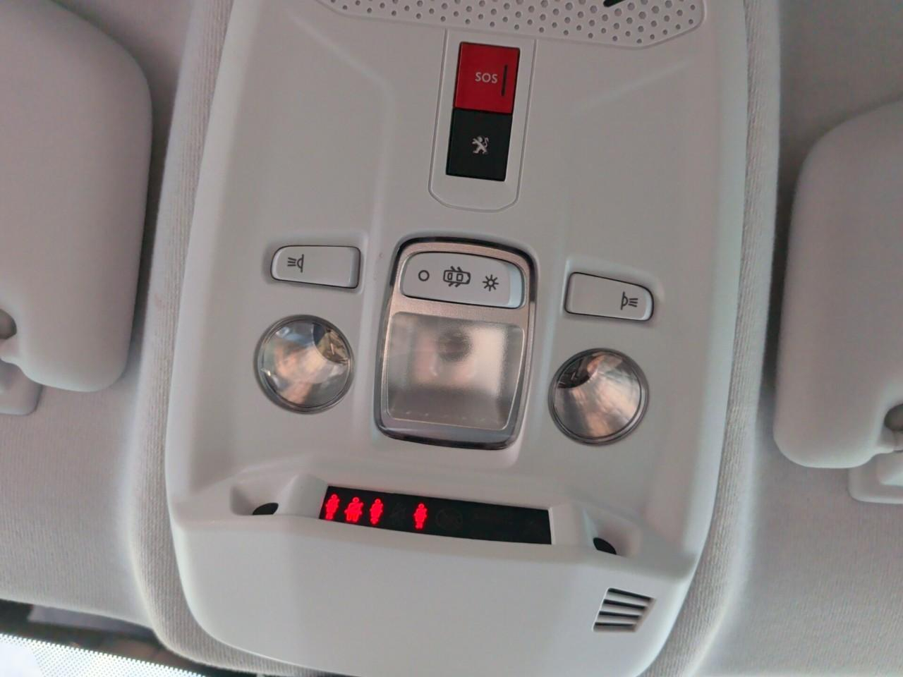 Peugeot 208 electrique 50 kwh 136ch style — photo 14